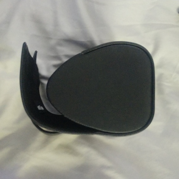 Dolce & Gabbana Sunglass case - Picture 11 of 16